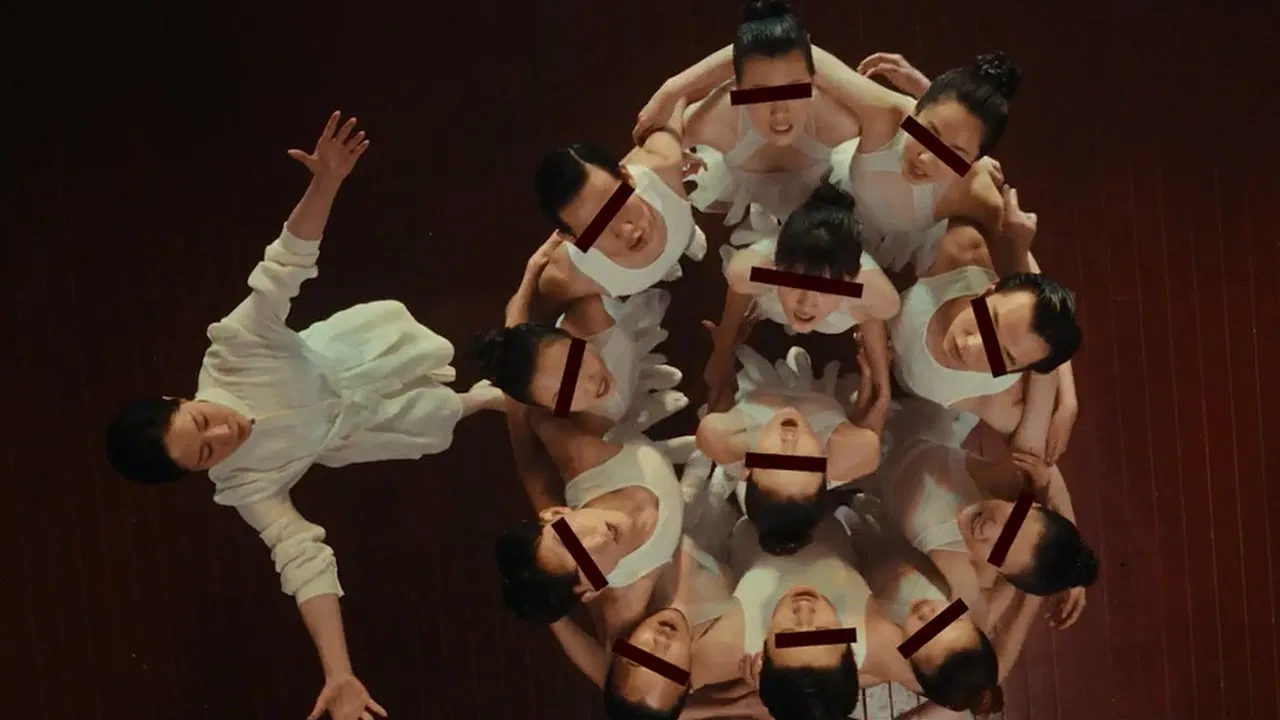 The Fire Raven Movie Screenshot 2